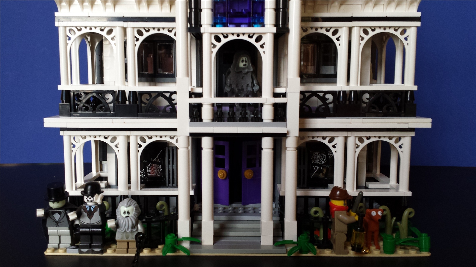 LEGO IDEAS Product Ideas Disneyland's Haunted Mansion