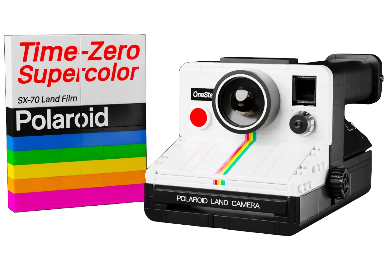 LEGO IDEAS - Blog - 10K Club Interview: Polaroid OneStep by