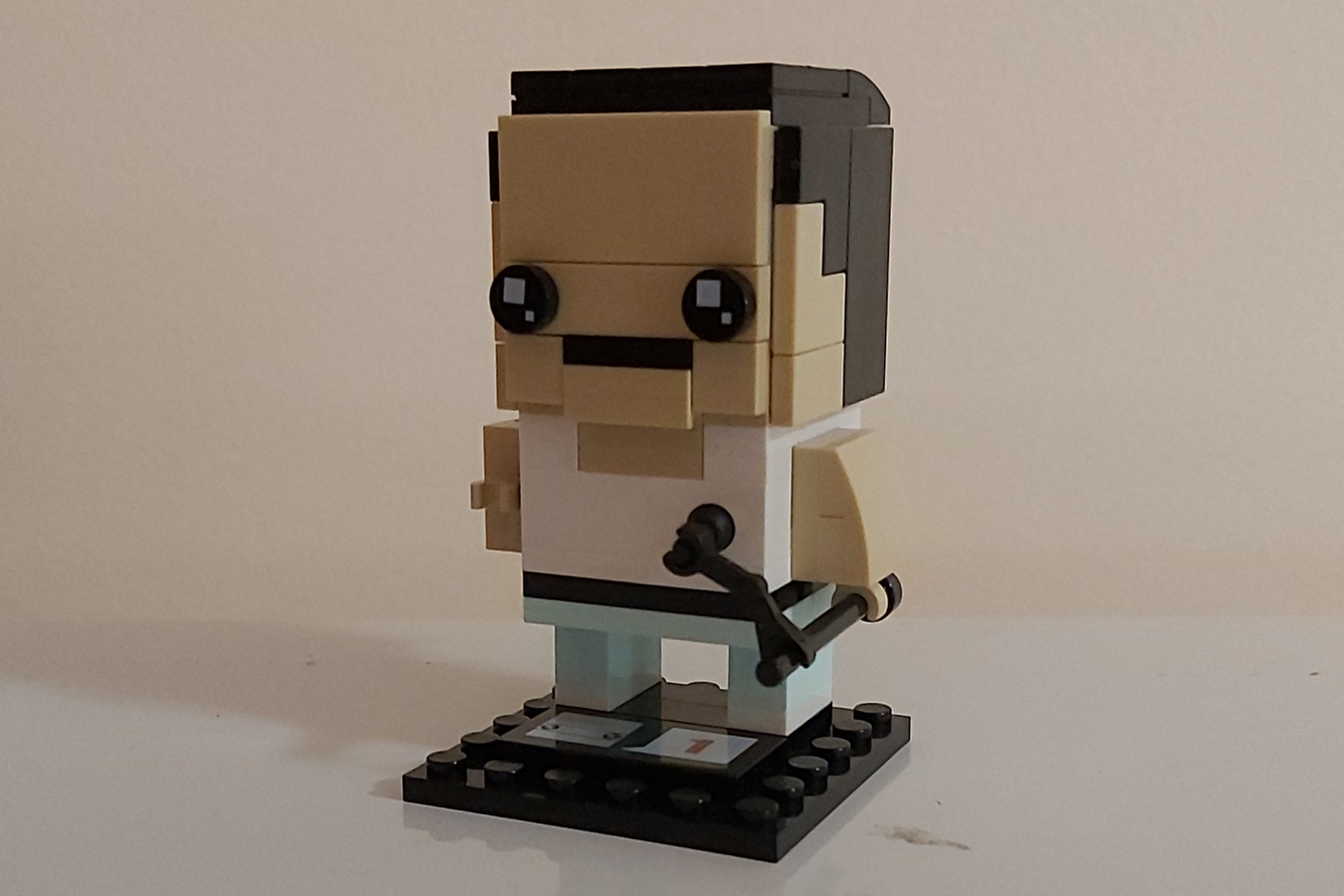 Freddie mercury hot sale brickheadz