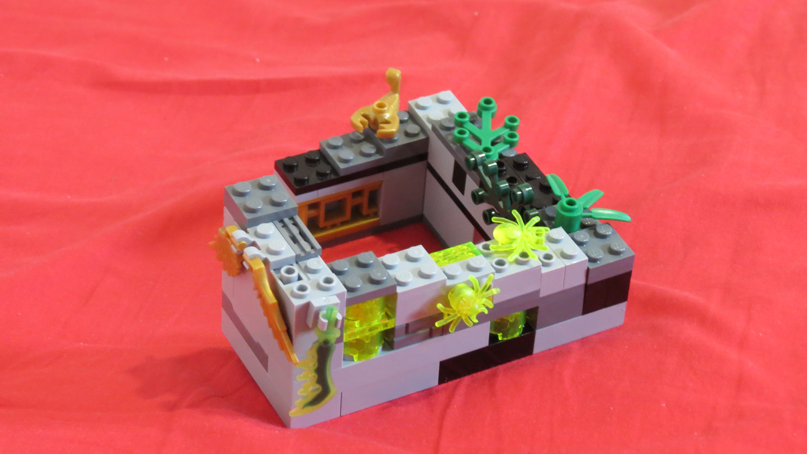 Lego 9749 store