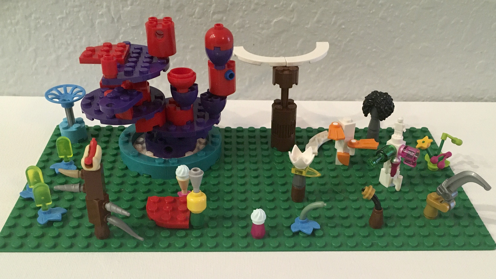 LEGO IDEAS - Your creations in the world-famous LEGO House! - Nature: Alien  Garden