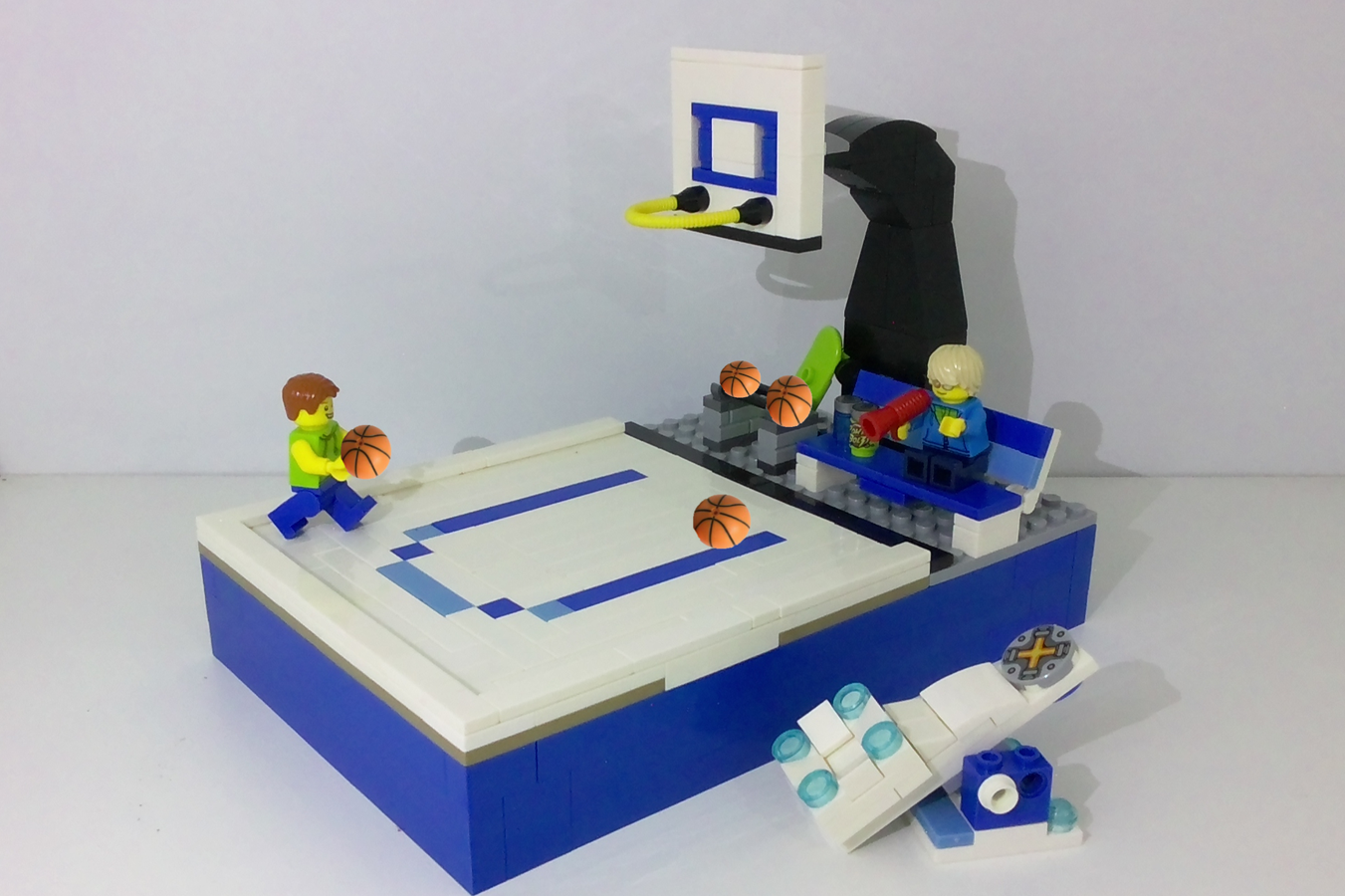 LEGO IDEAS We love sports! Basketball Court 2 In1 Playable or