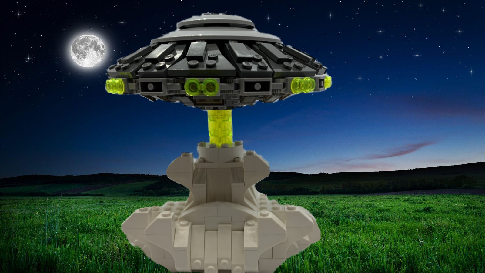 Lego sales flying saucer