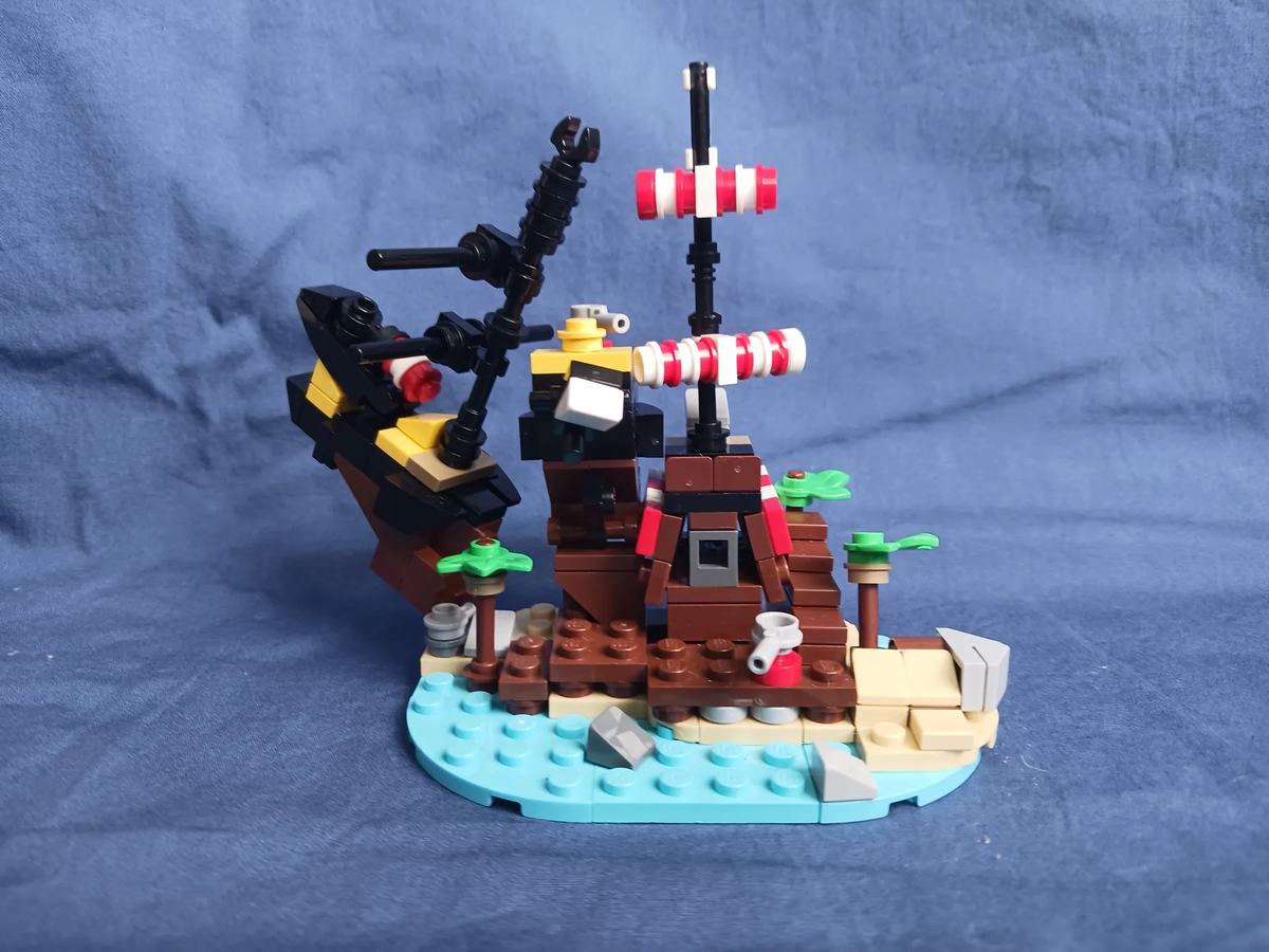 Simple lego pirate discount ship