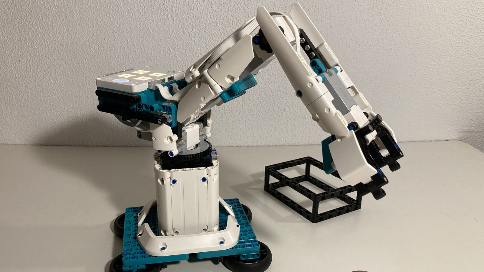 Lego mindstorms build a hot sale robot