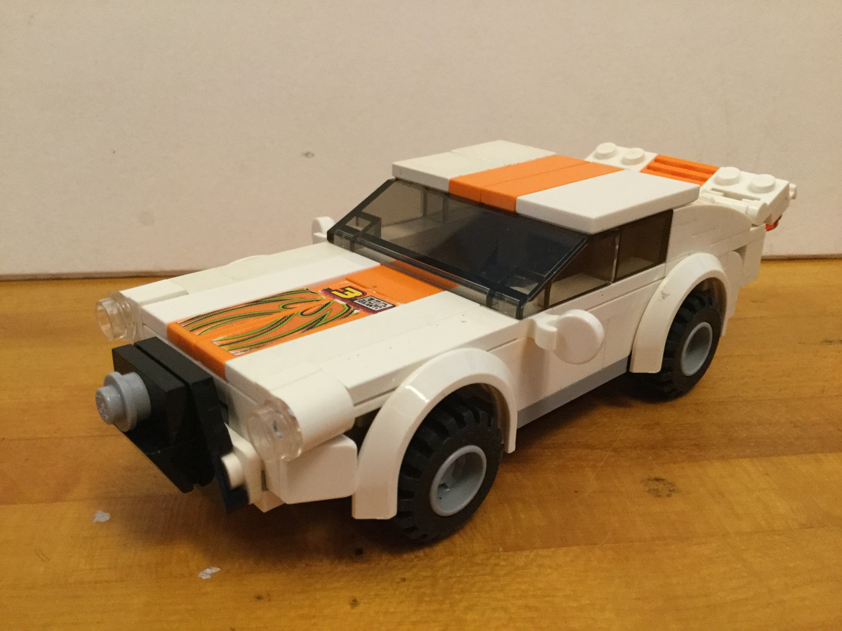 LEGO IDEAS Build a Vintage car to cruise the streets of LEGO® Modular