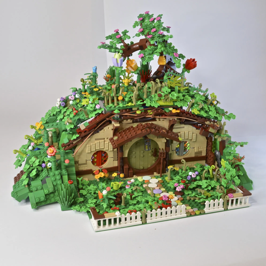 Lego bilbo's online house