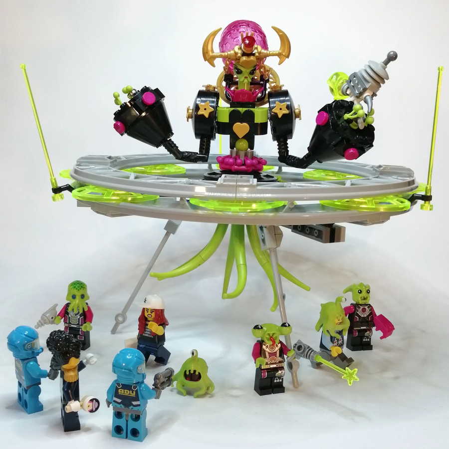 Lego alien deals conquest