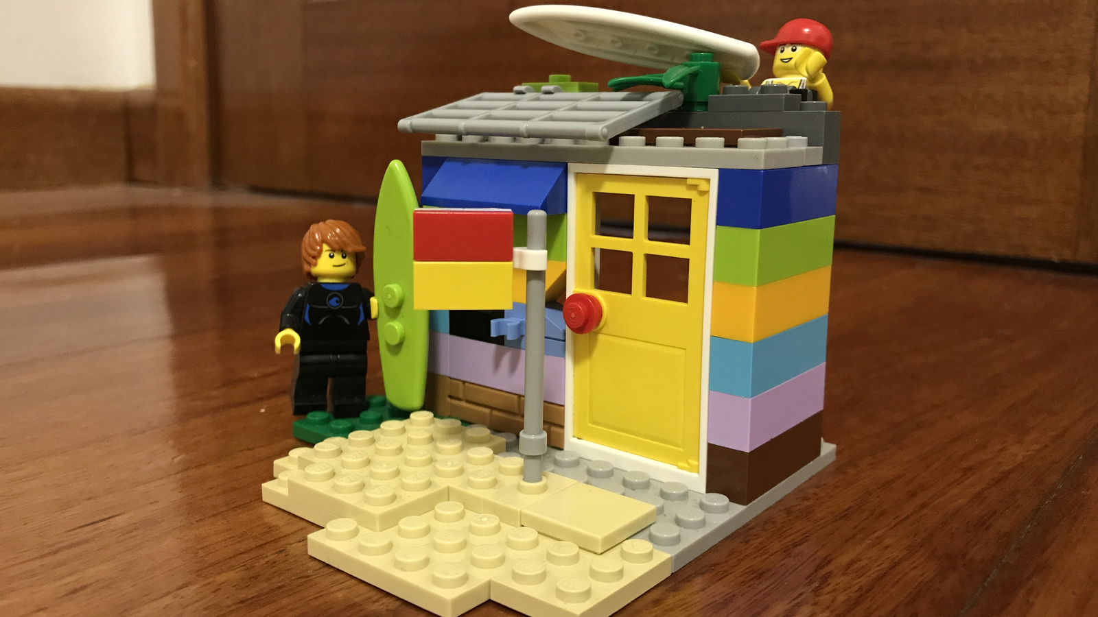 LEGO IDEAS Do you want to go to the seaside? Beachside Surf Shack