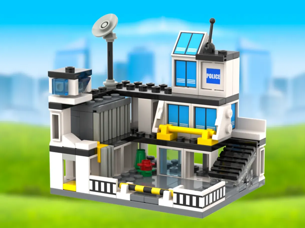 LEGO IDEAS 90th Anniversary Micro Scale Celebrations Micro LEGO City Police Headquarters 7744