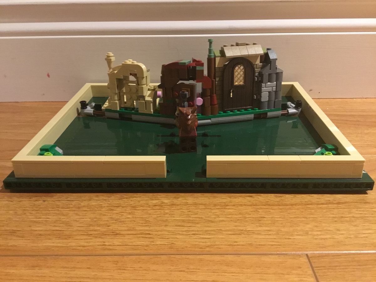 Lego pop up book hot sale moc