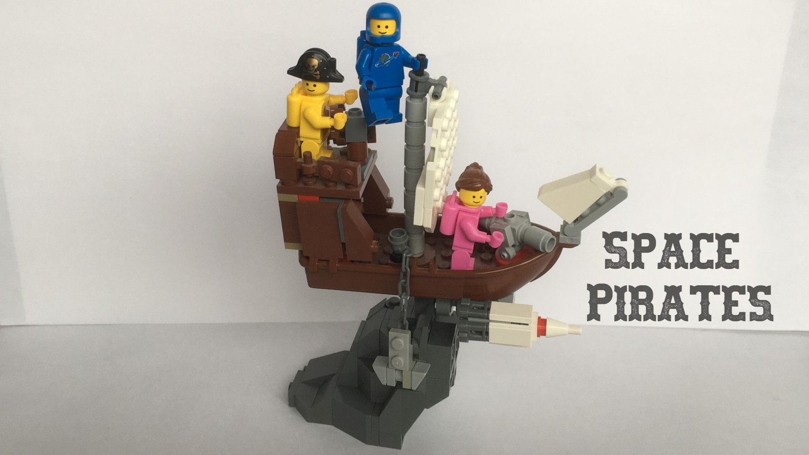 LEGO IDEAS Out of this World Space Builds Space Pirates