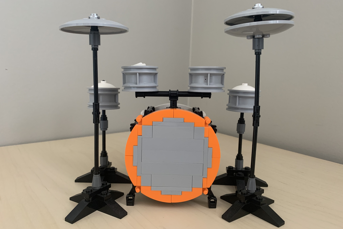 LEGO IDEAS Music to our ears! Reversible Drum Set
