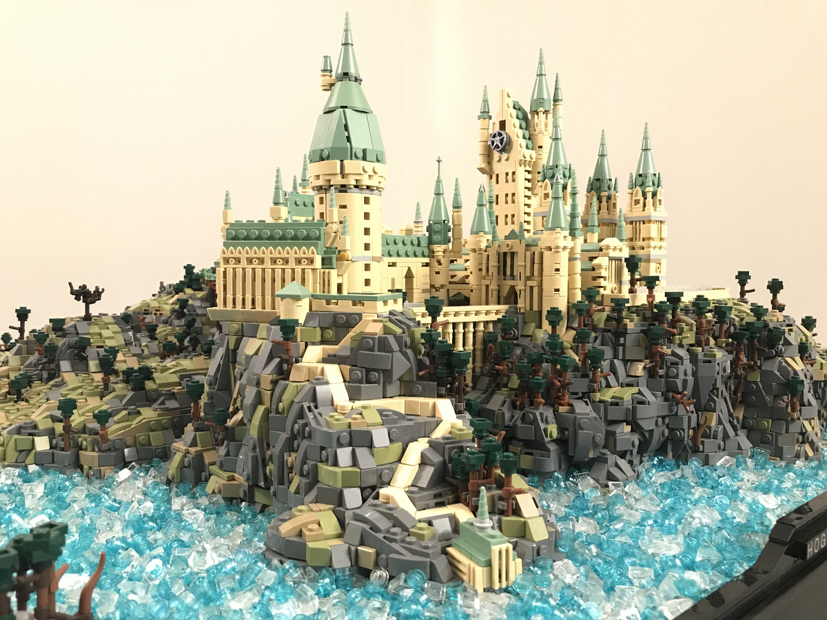 Lego hogwarts display online ideas