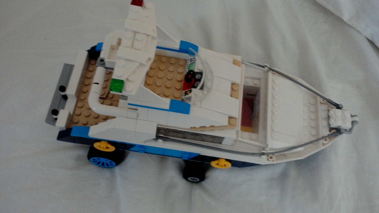 Lego best sale creator yacht