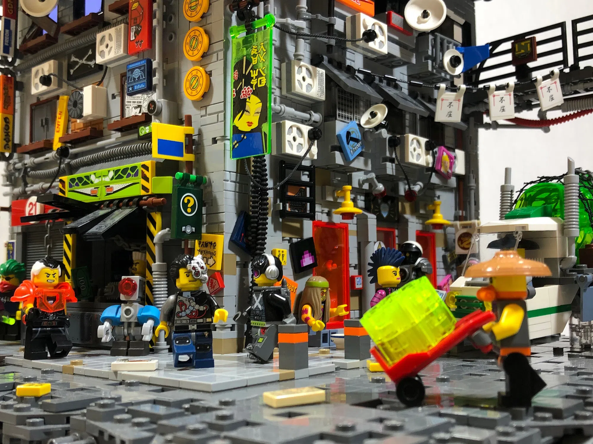 Futuristic best sale lego city