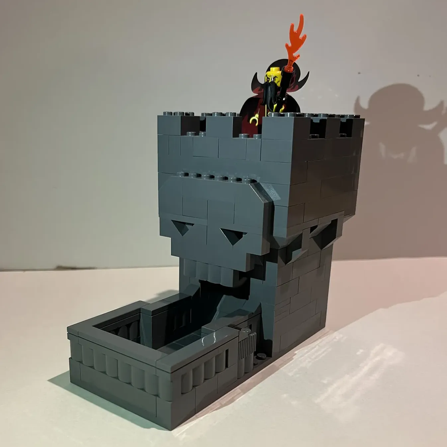 LEGO IDEAS 50 years of Dungeons & Dragons! Red Wizard’s Skull Dice