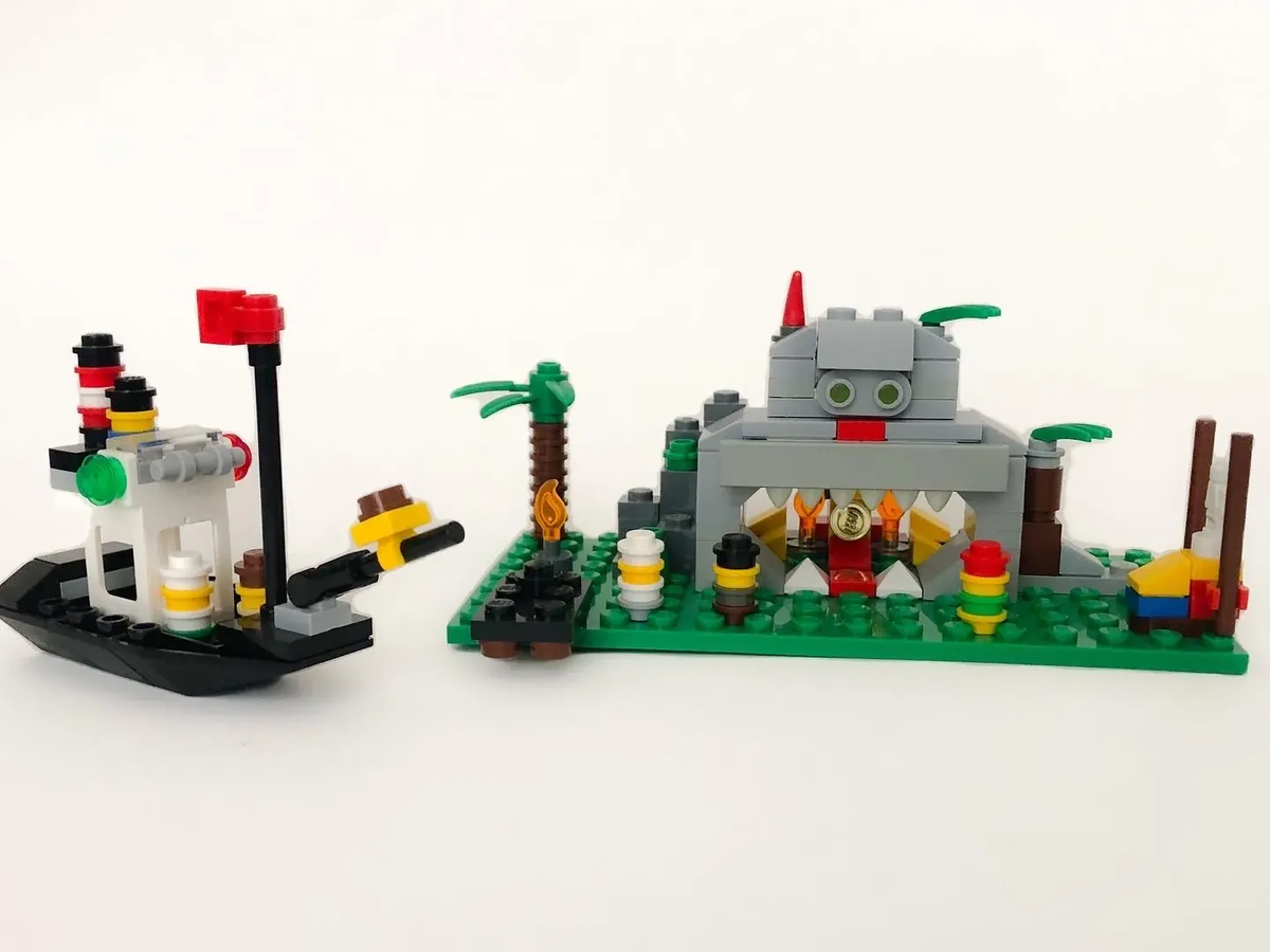 LEGO IDEAS - Celebrate the wonder of STEM! - Plateau Expedition