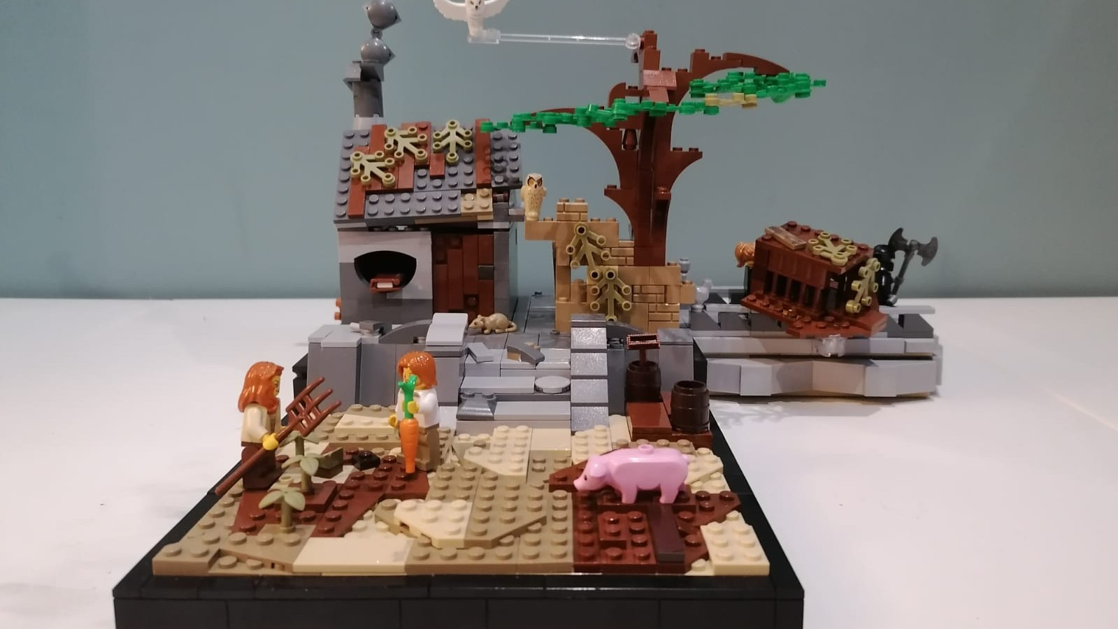 LEGO IDEAS - Your creations in the world-famous LEGO House! - Minifigure;  The Medieval Farm