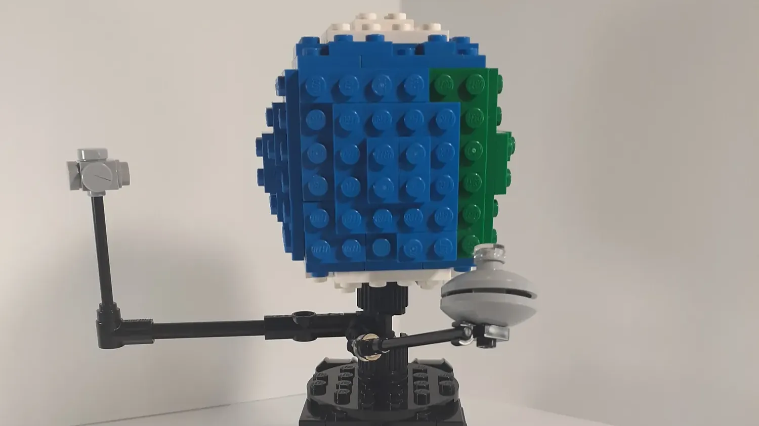 Lego orrery discount