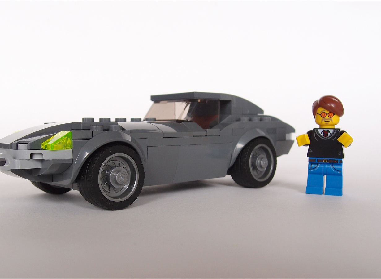 LEGO IDEAS The Iconic Jaguar E Type