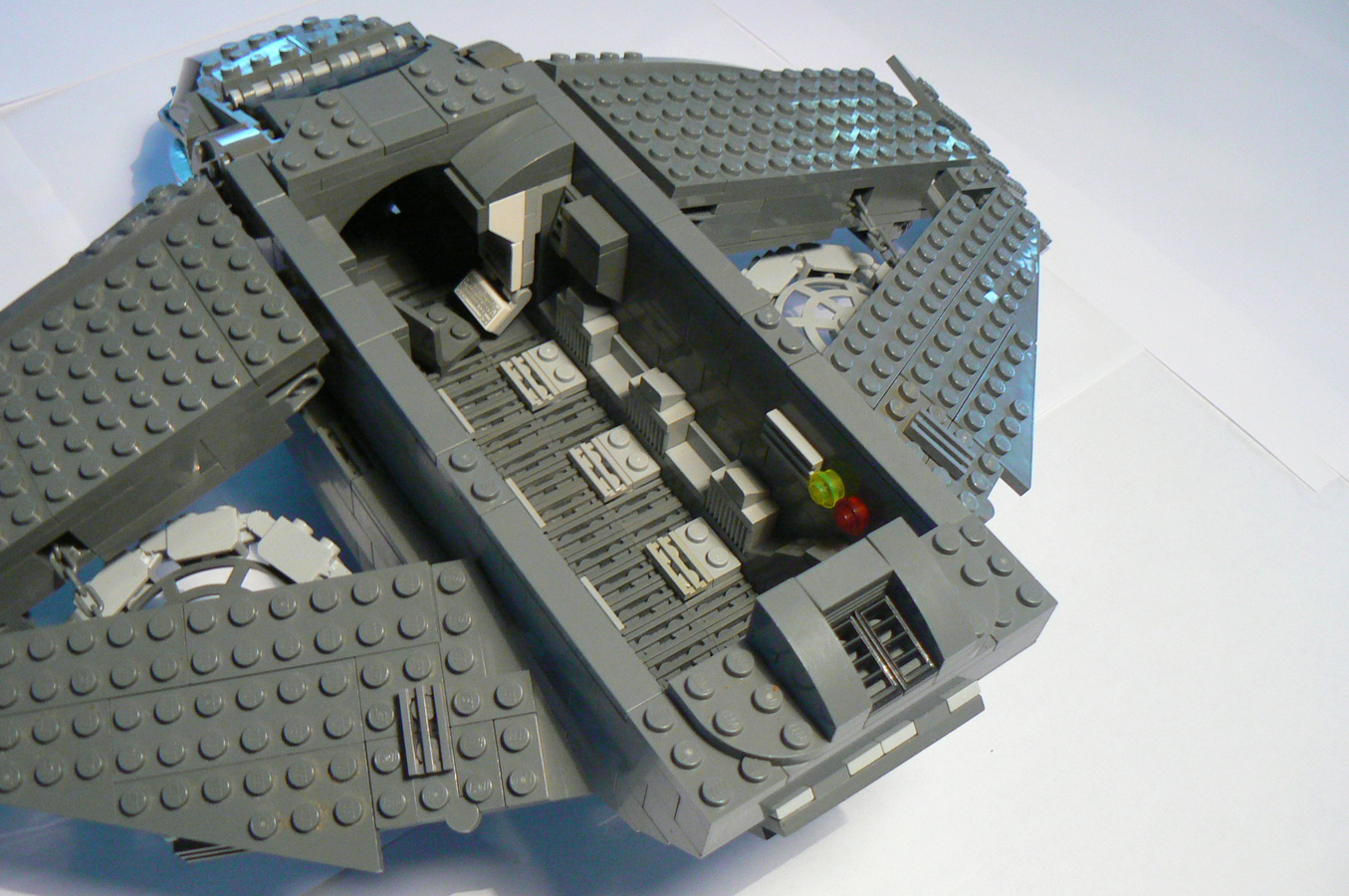 Lego discount shield quinjet