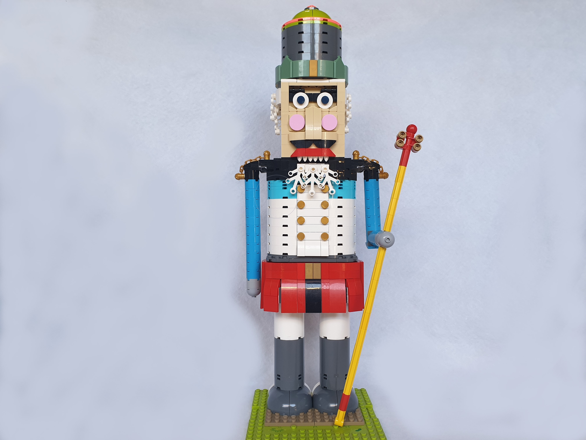 Lego nutcracker online