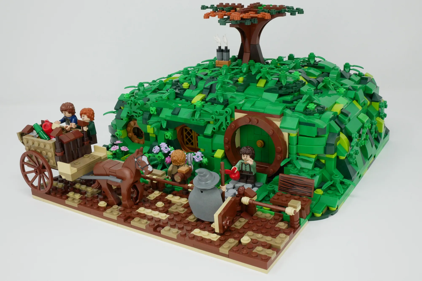 LEGO IDEAS The Lord of the Rings Bag End The Shire Home of