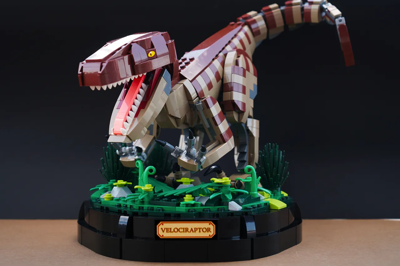 Velociraptor lego 2024