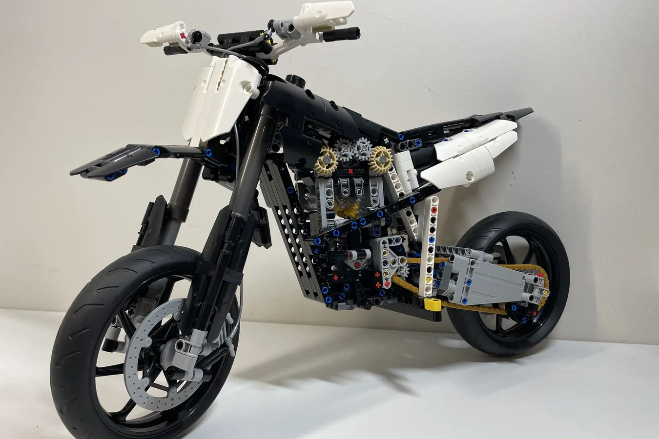 lego-ideas-supermoto-dirt-bike