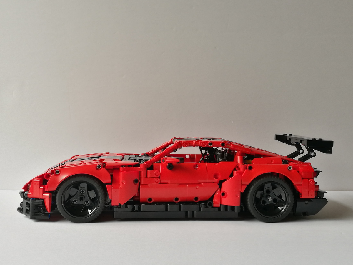 Red lego technic discount car