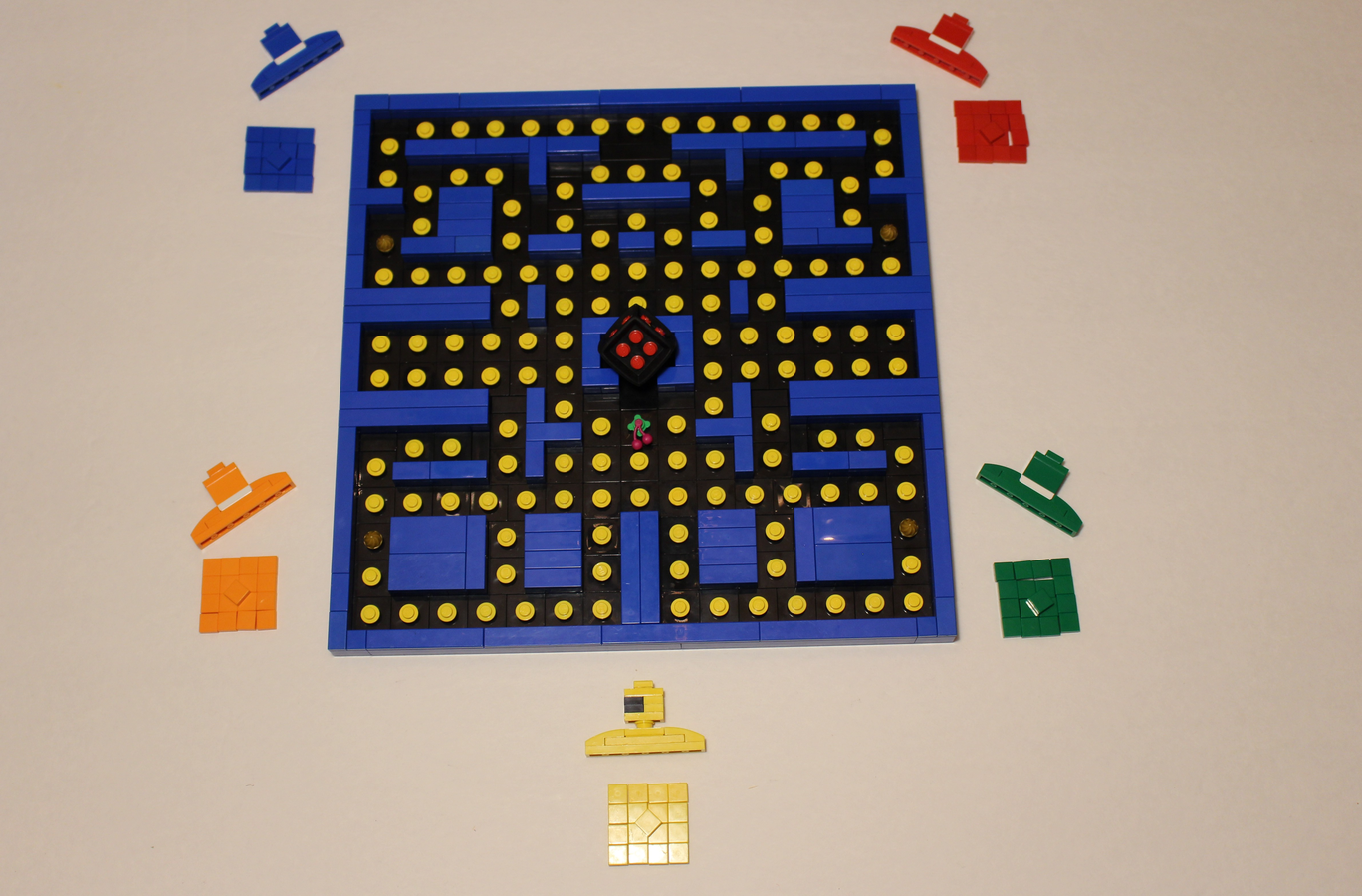 LEGO IDEAS PacMan Board Game