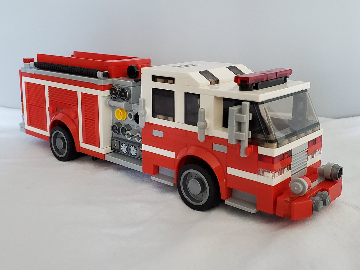 LEGO IDEAS - Pierce Arrow XT Inspired Pumper Apparatus