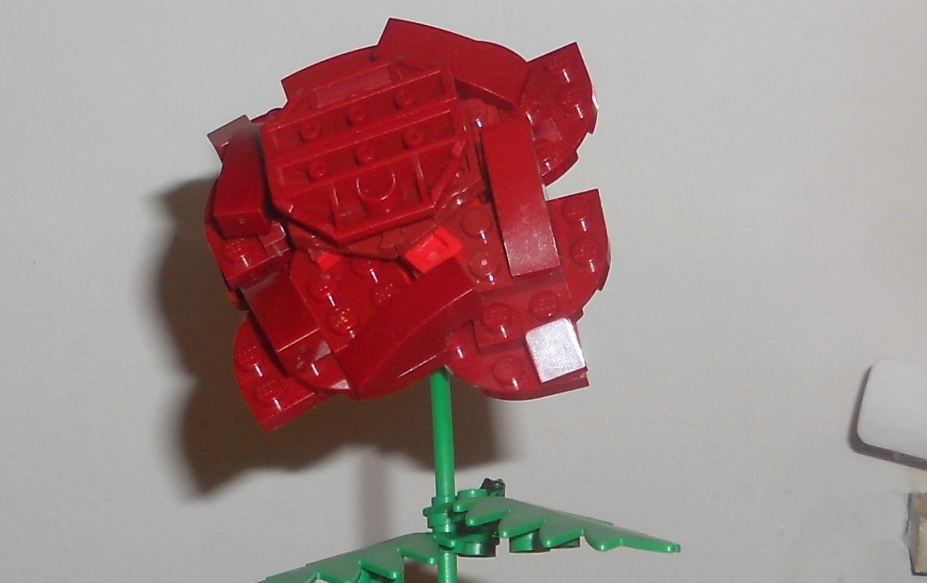 Lego ROSE Under Glass on Table Display Beauty Beast Love Everything is  Groovy