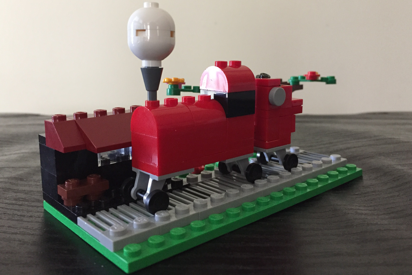 Red lego hot sale train set