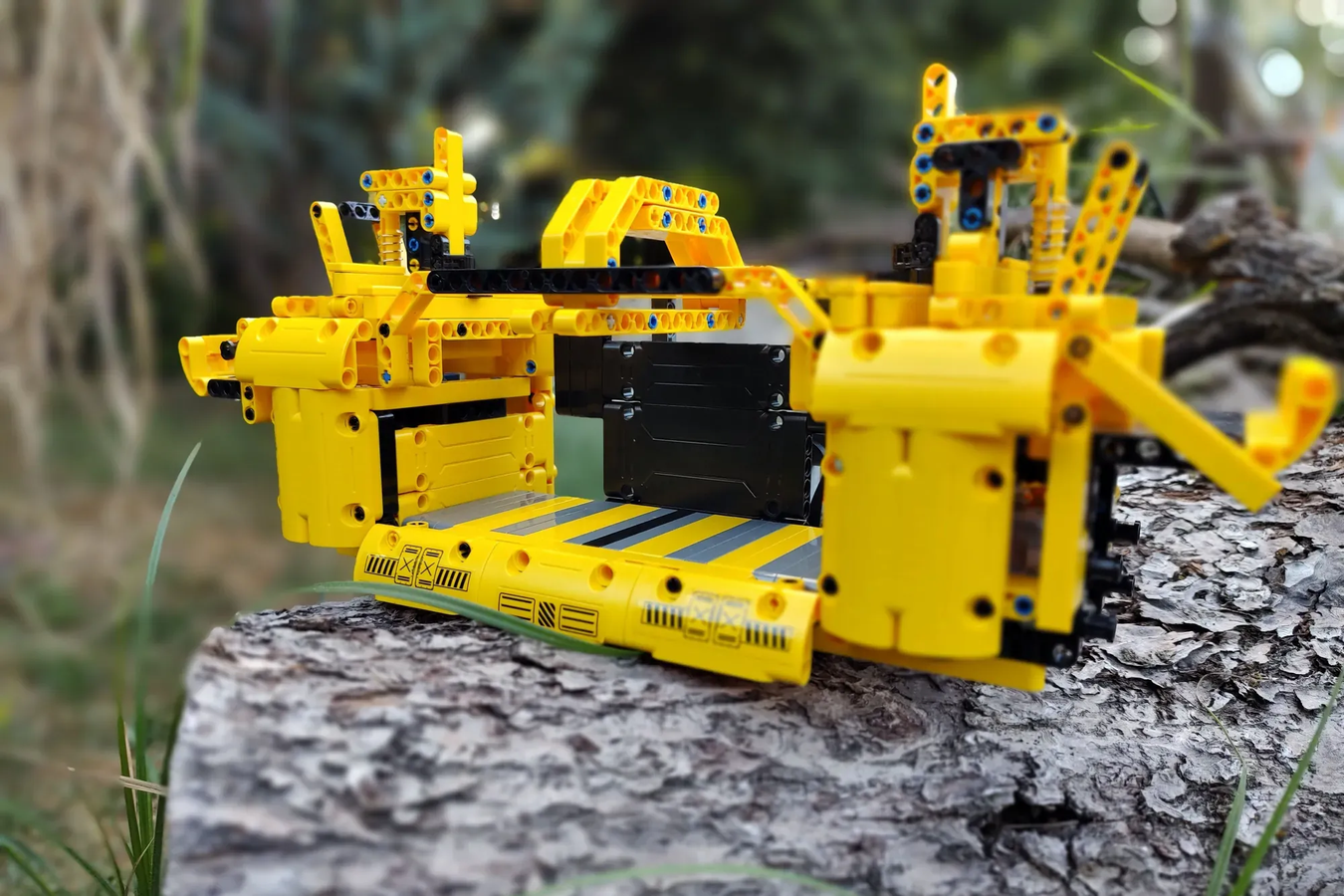 LEGO IDEAS Card Shuffling Machine