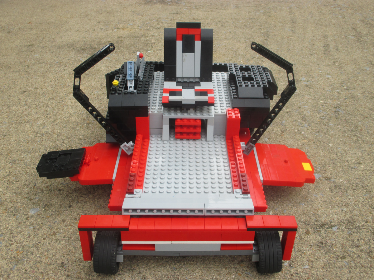 Lego lawn online tractor