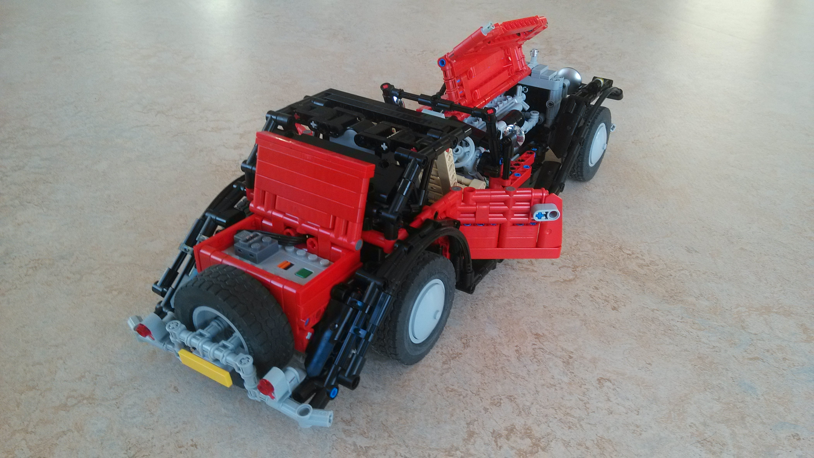 Lego technic best sale rolls royce