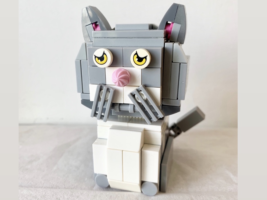 Simple lego cat hot sale