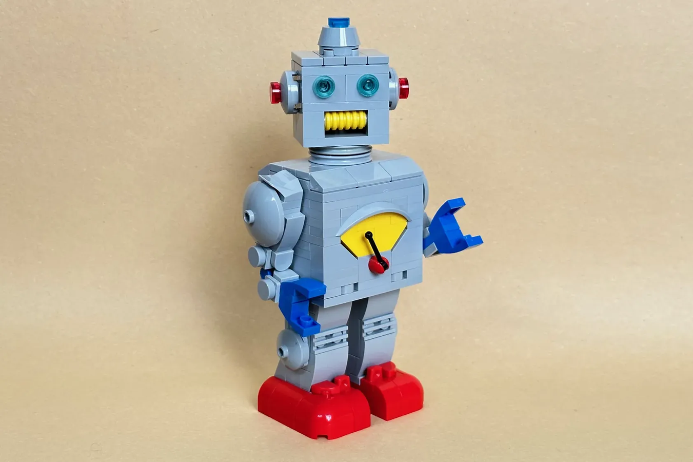 Lego best sale robot figure