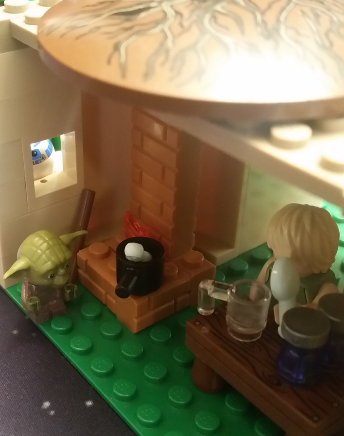 Yoda's hut best sale lego set