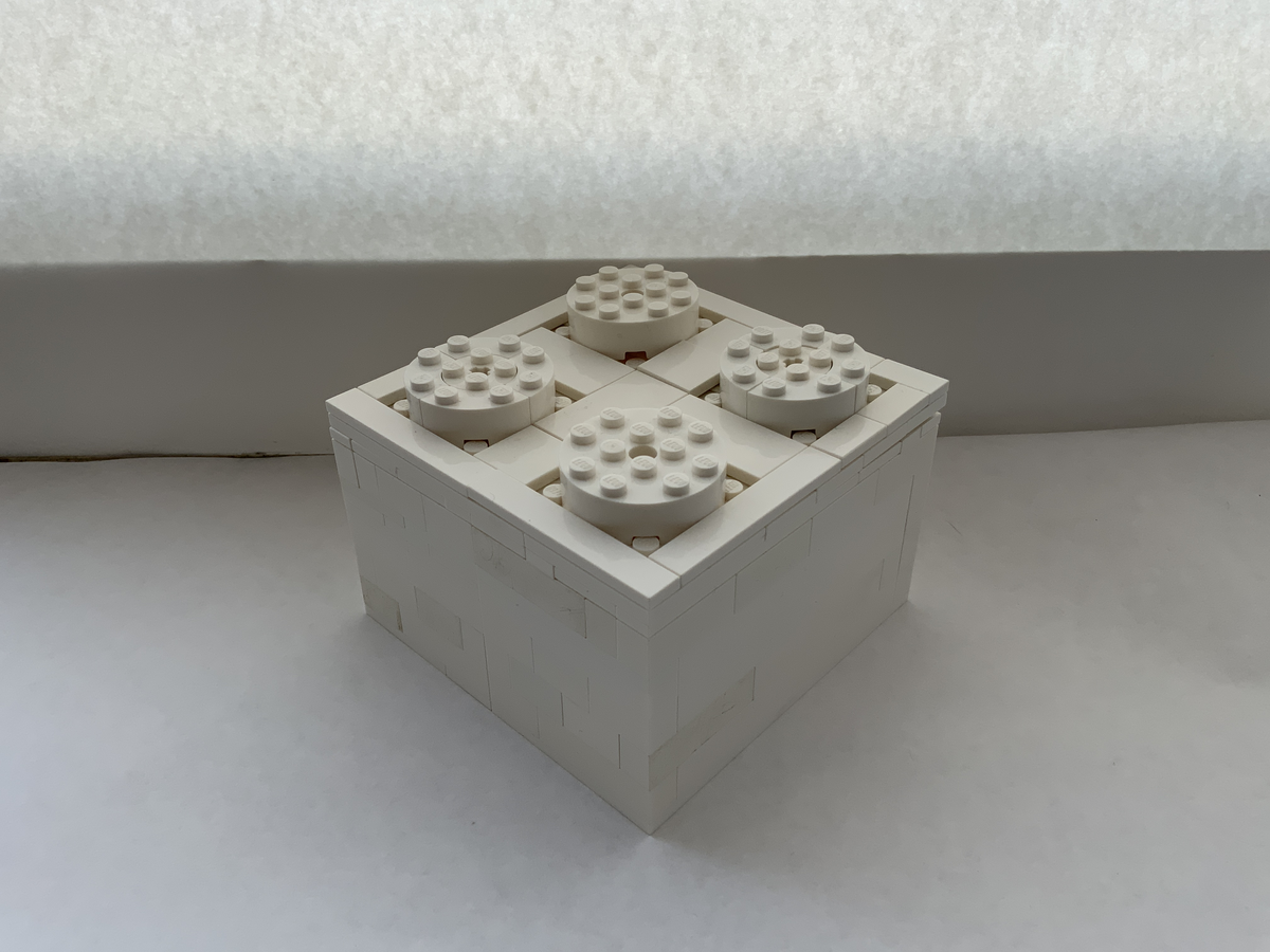 LEGO IDEAS - Large 2x2 LEGO Block With Opening Mechanism!