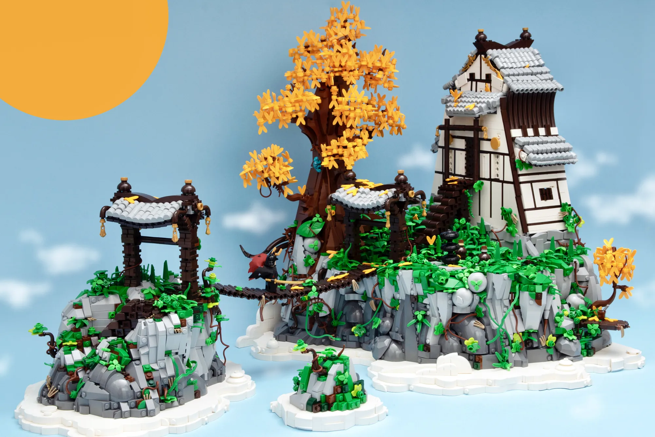 LEGO IDEAS Golden Clifftop Temple