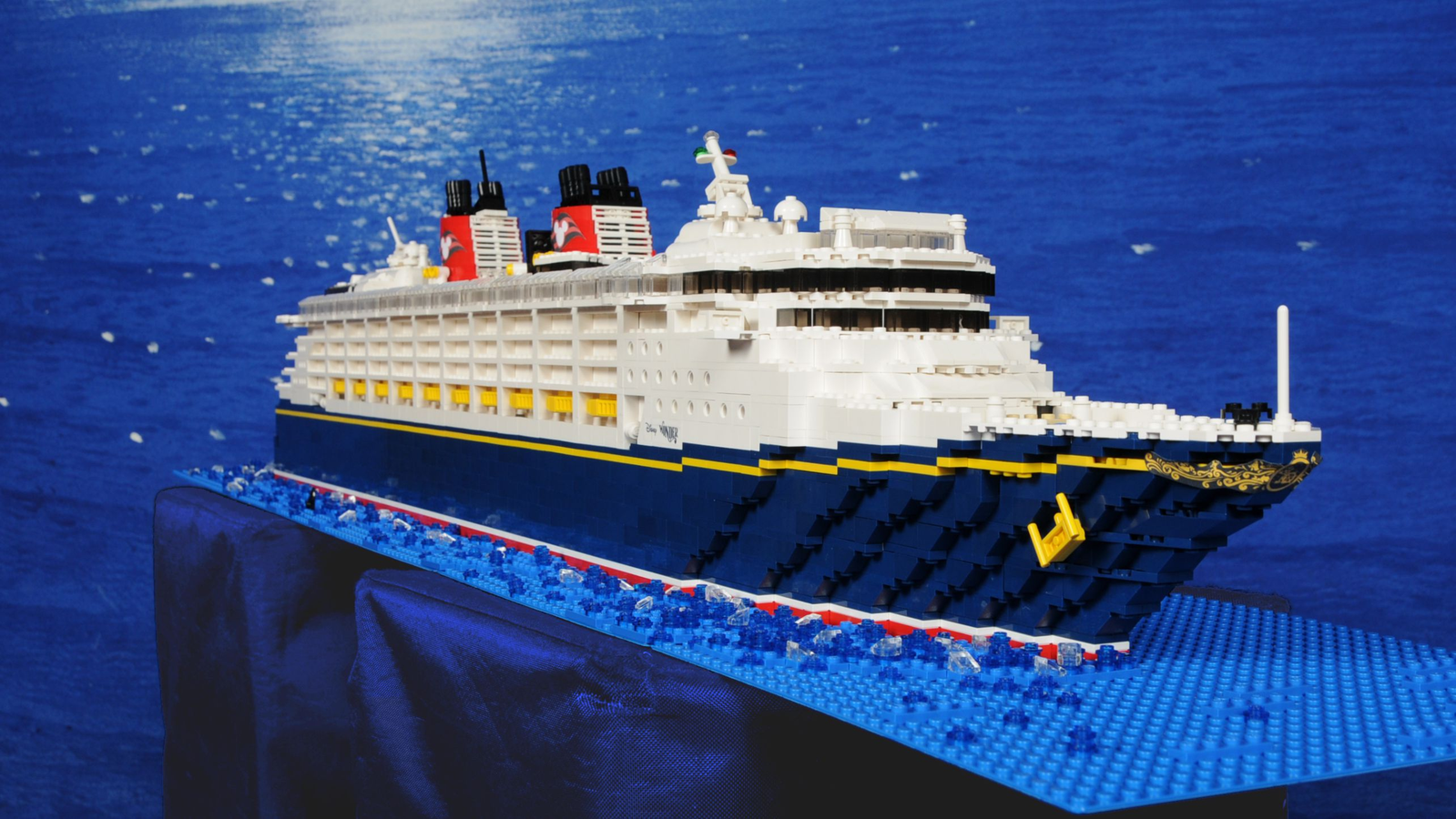 Lego cruise boat new arrivals