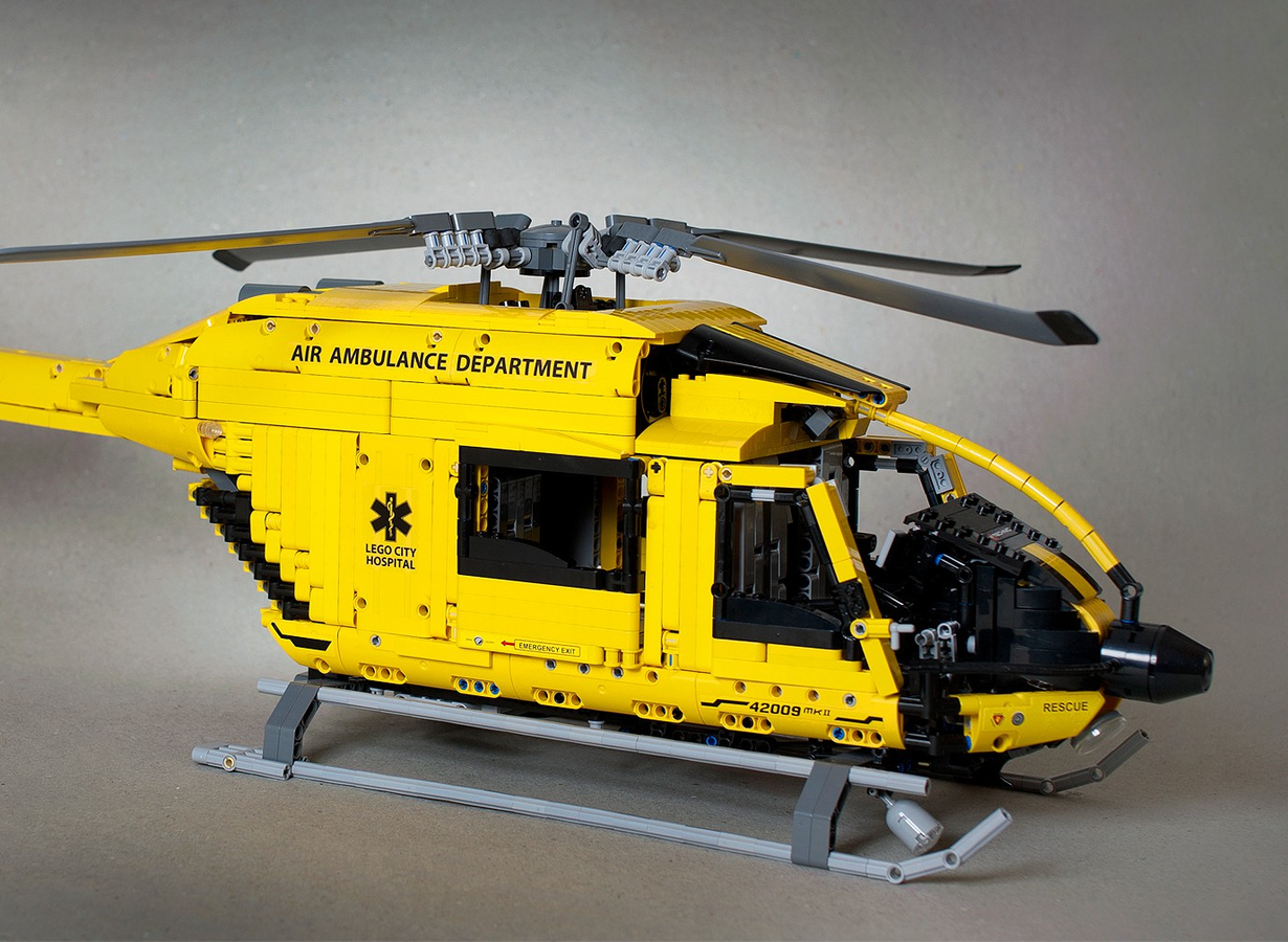 Ambulance helicopter lego on sale