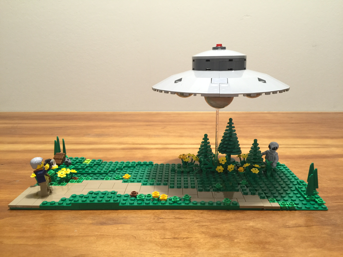 Lego sales flying saucer