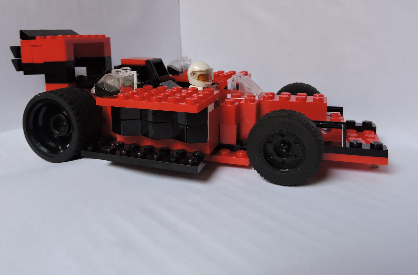  LEGO IDEAS - F1 Racing Car 