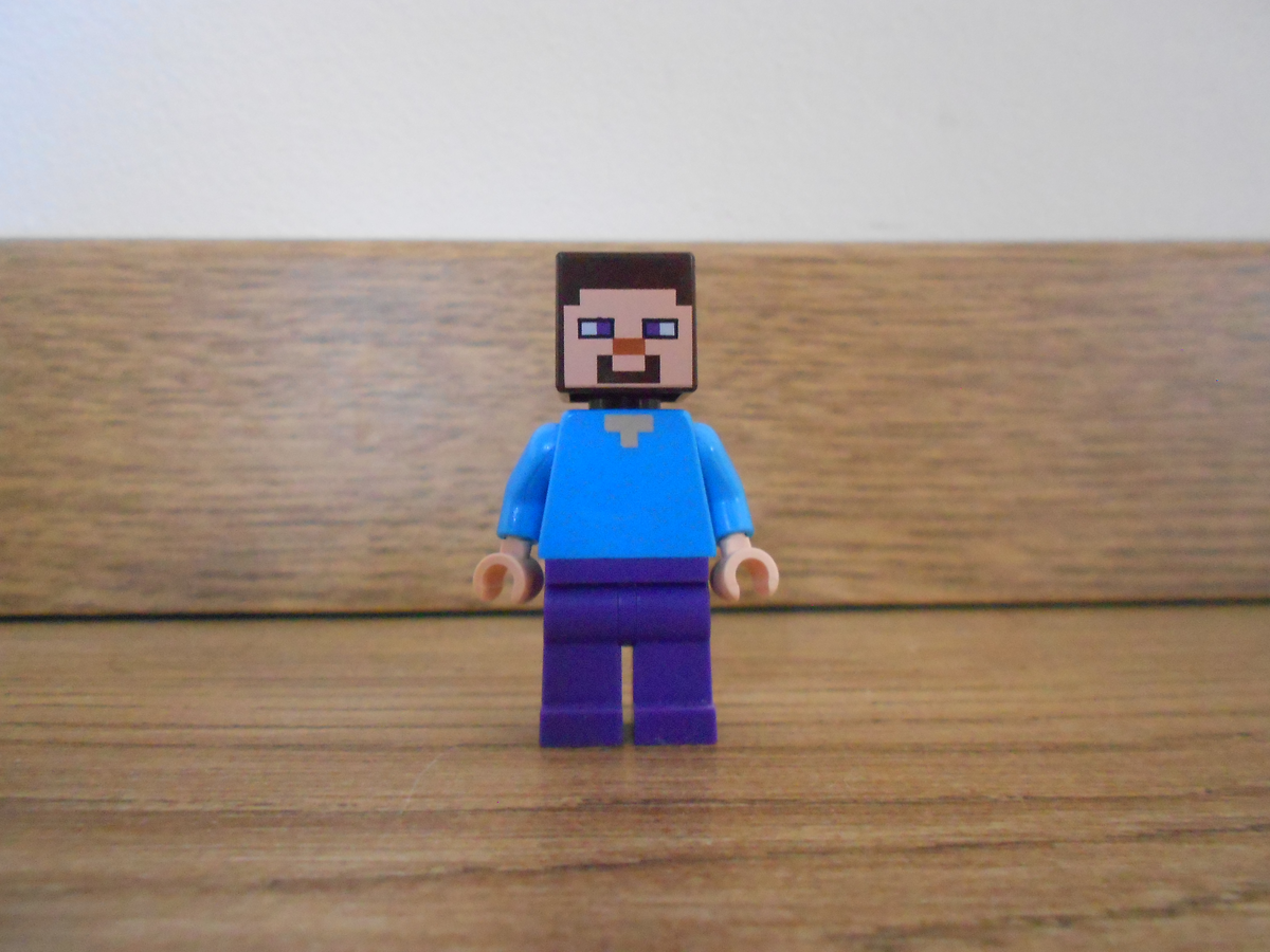 LEGO Minecraft: Steve Minifigure with Pickaxe