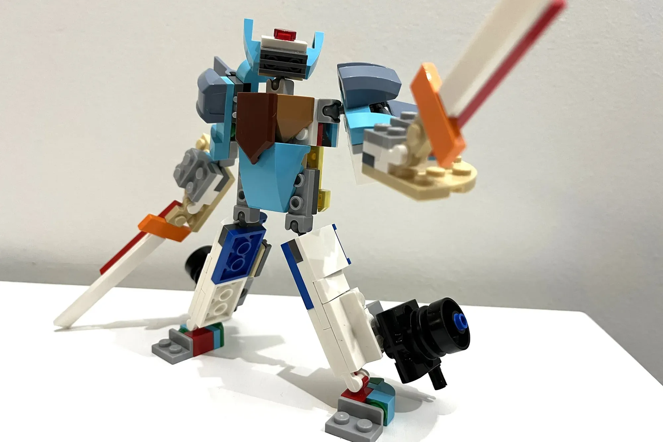 LEGO IDEAS - Two-Sword Super Robot