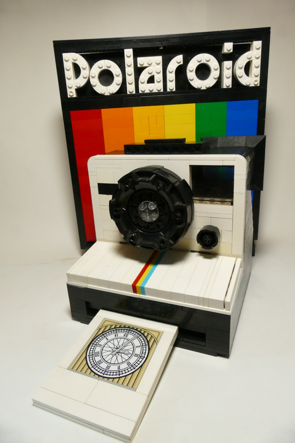 LEGO IDEAS Classic Polaroid Camera
